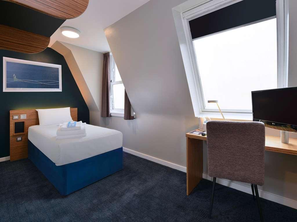 Travelodge London Central Bank الغرفة الصورة