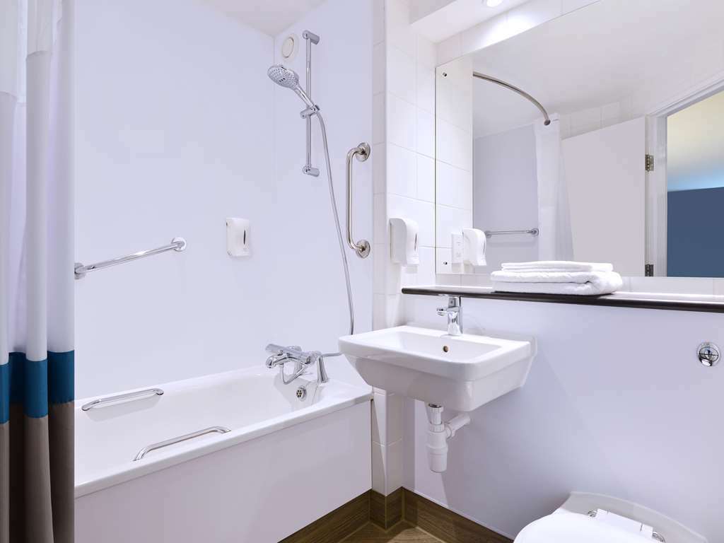 Travelodge London Central Bank الغرفة الصورة