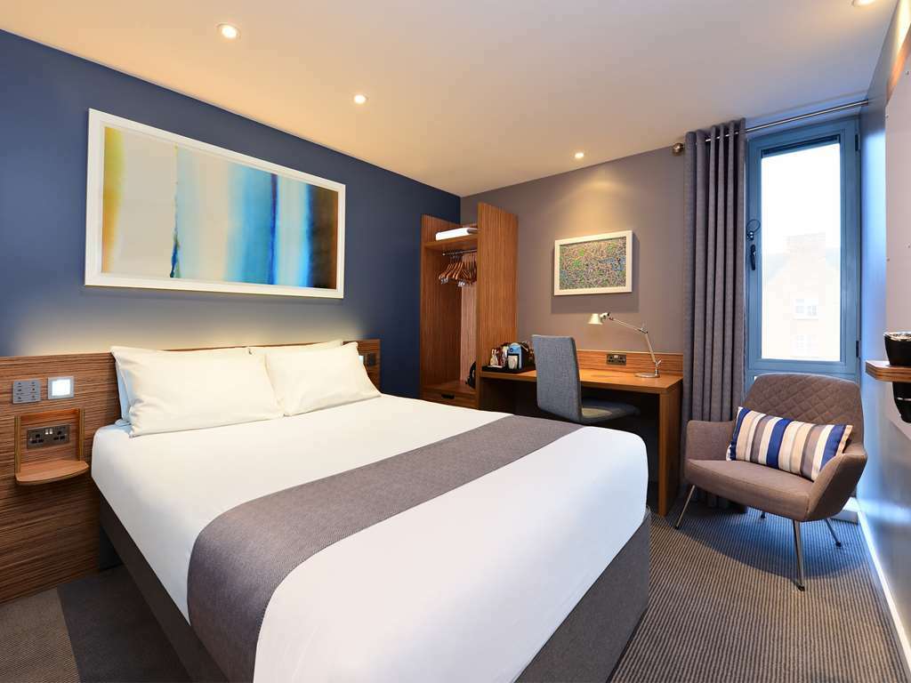 Travelodge London Central Bank الغرفة الصورة