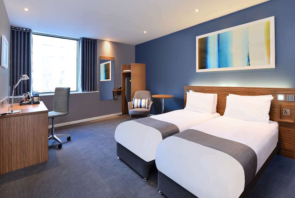 Travelodge London Central Bank الغرفة الصورة