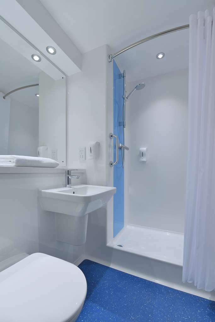 Travelodge London Central Bank الغرفة الصورة